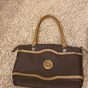 Delsey Paris Chatelet 2.0 Shoulder Bag weekend bag luggage - great condition